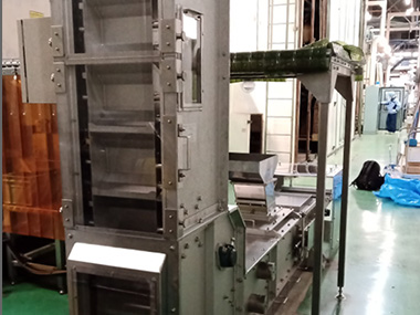 ポリカーボネート製カバーの写真