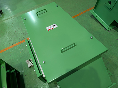 取っ手付きカバーの写真