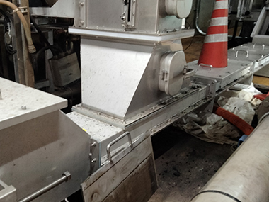 点検窓特注の写真